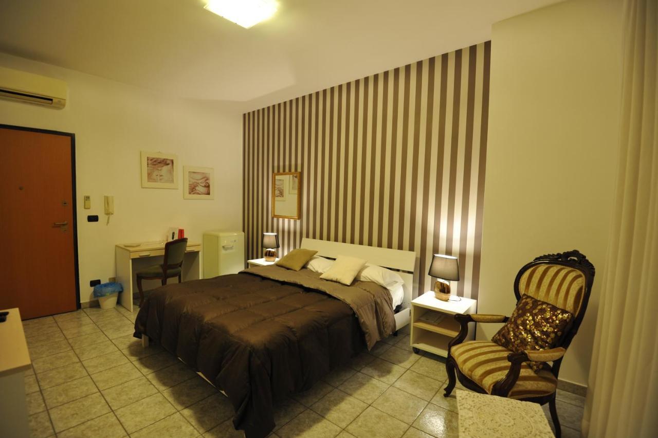 Quarantadue Quindici Hotel แตร์โมลิ ภายนอก รูปภาพ